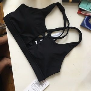 NWT Lululemon Energy Bra Laced Black 8